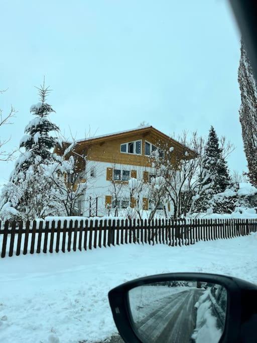 23 Neu Erbaute Ferienwohnung Mit Schloss- Und Panoramablick Halblech Exterior photo